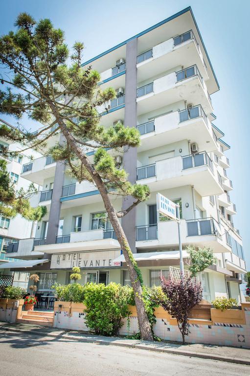 Hotel Levante Sul Mare ليدو دي سافيو المظهر الخارجي الصورة