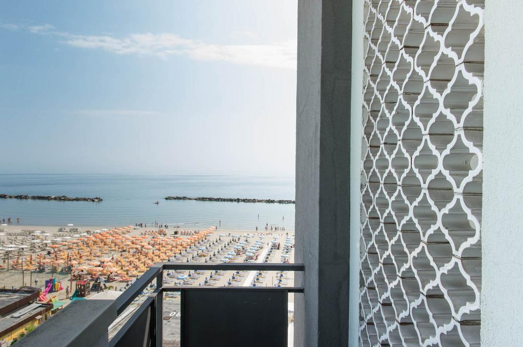 Hotel Levante Sul Mare ليدو دي سافيو المظهر الخارجي الصورة
